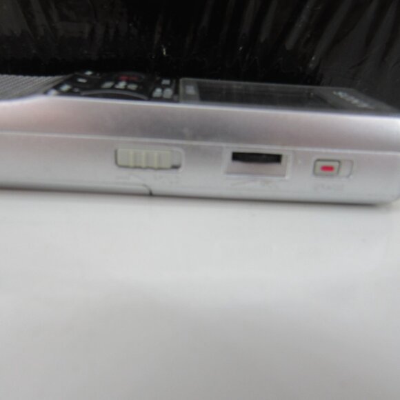 Sony Corporation Sony IC Recorder ICD-B600 Handheld Portable Voice Recorder - Picture 5 of 9